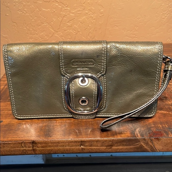 Coach Handbags - Coach Vintage Sage Green Textured Patent Leather Clutch/Wristlet